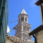 Toni Palace Split