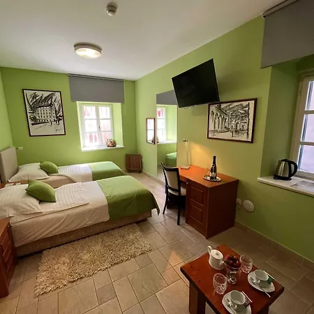 Toni Palace Pensión 4*